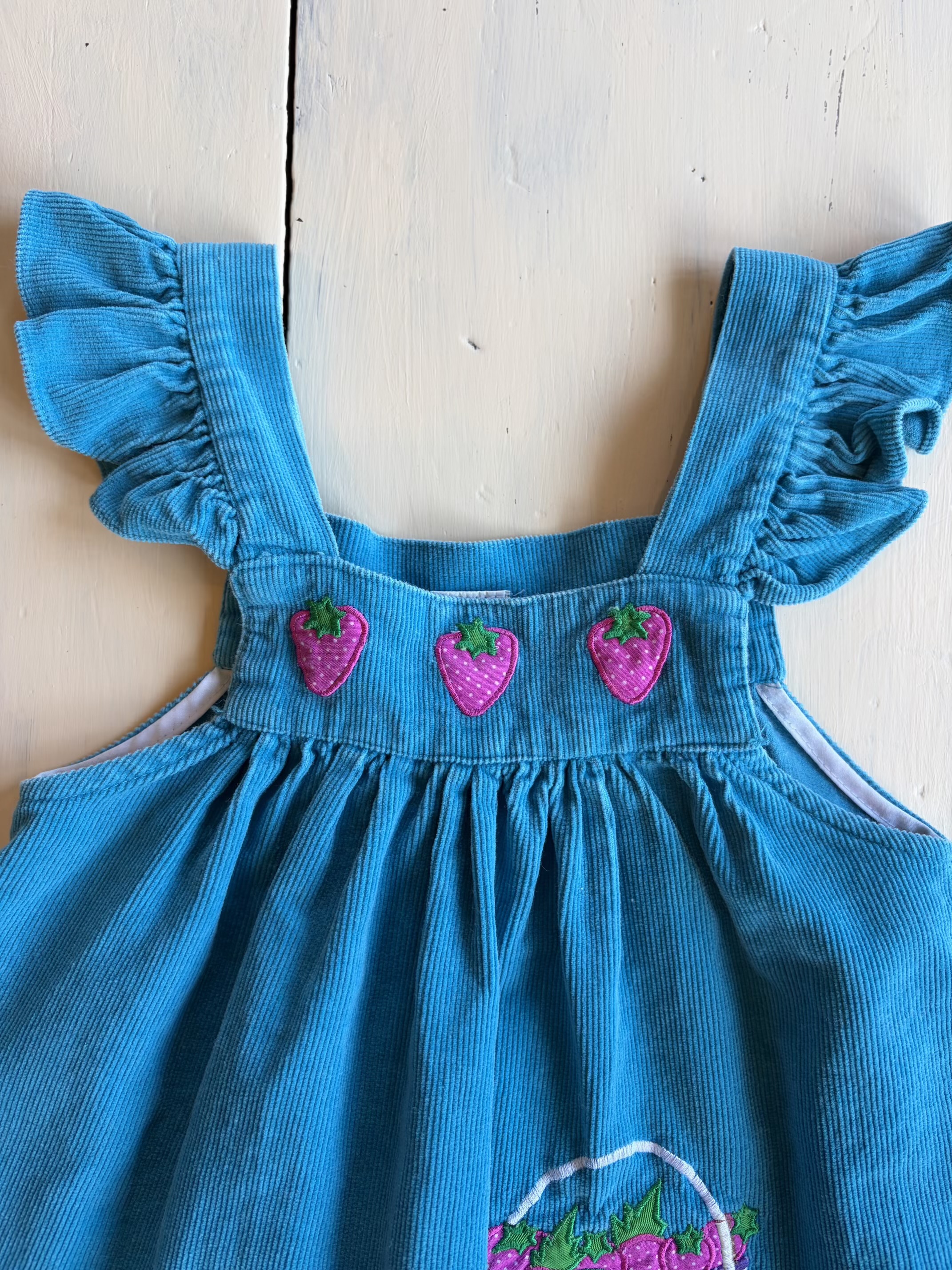 【kids】100% cotton strawberry appliqué dress 2