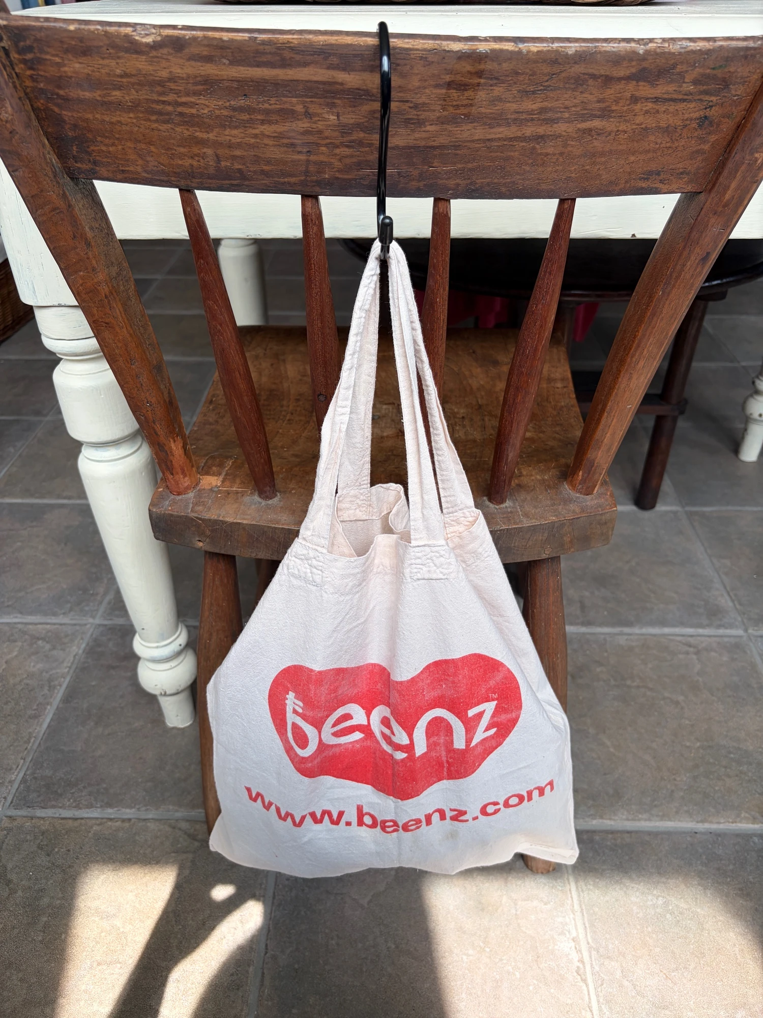 beenz red tote bag