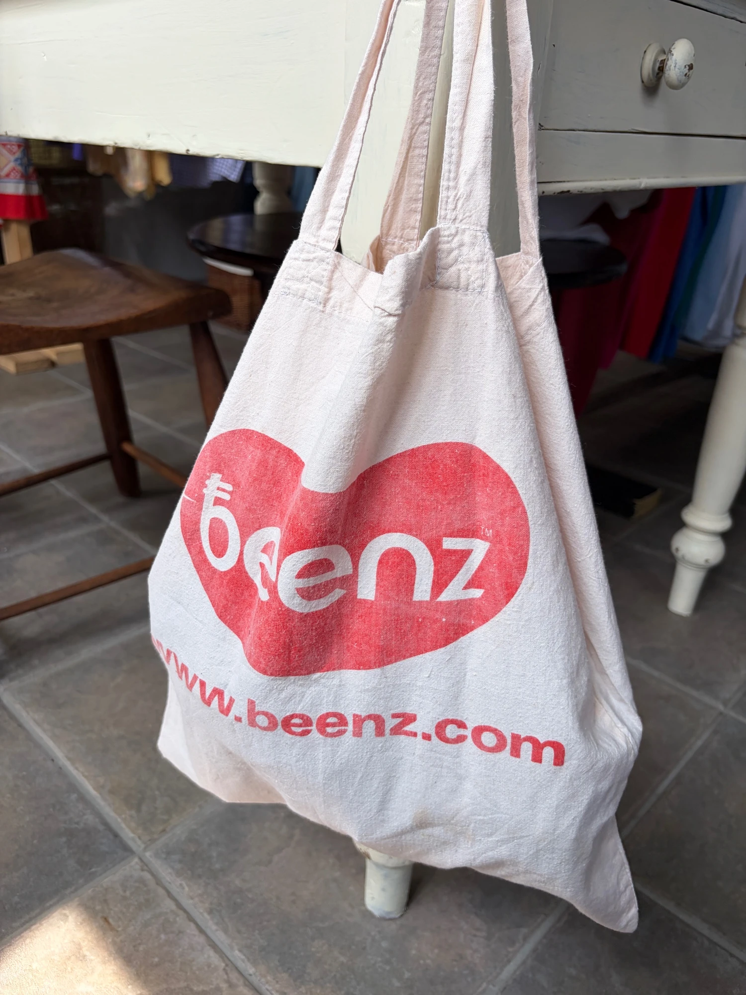 beenz red tote bag 3
