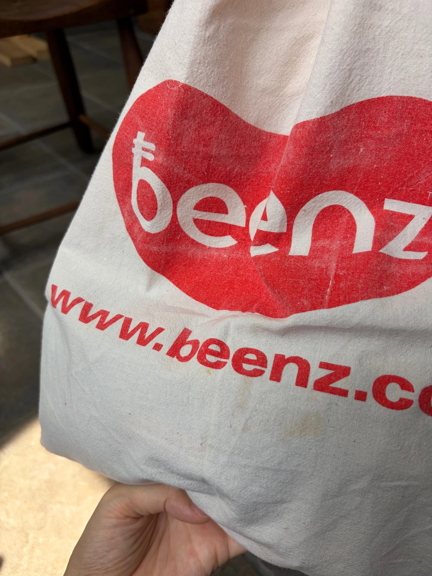 beenz red tote bag 8
