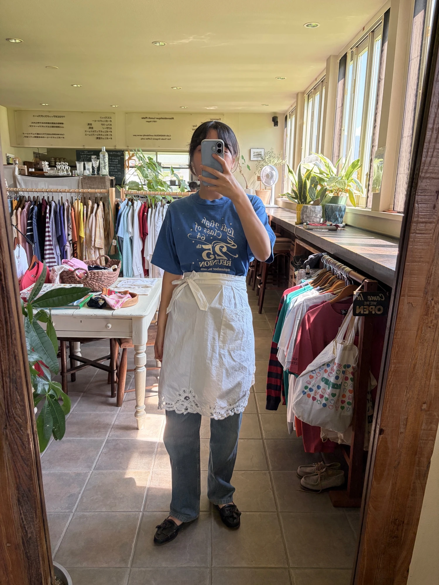 white apron 5