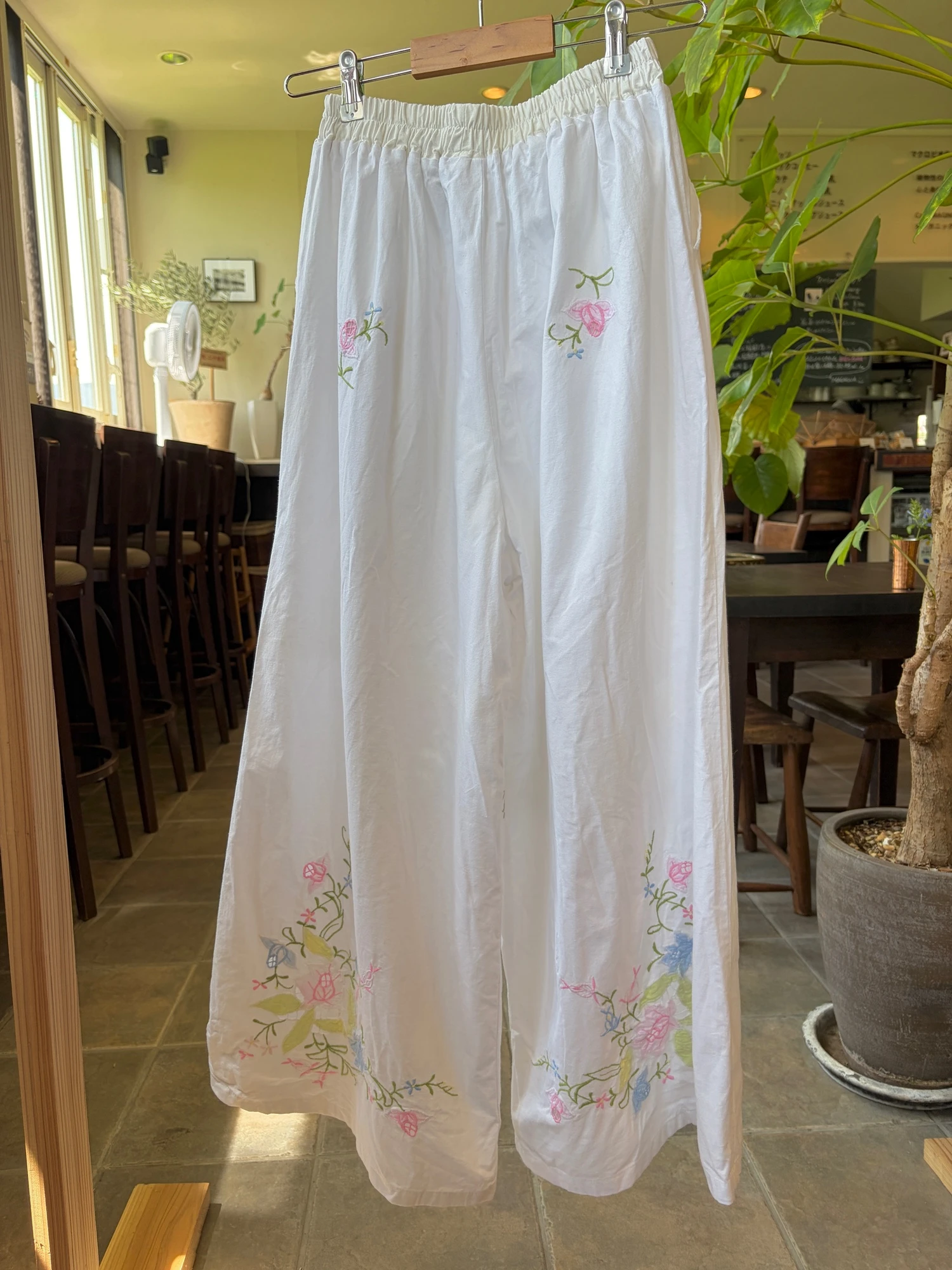 vintage flower embroidered cotton wide pants 10