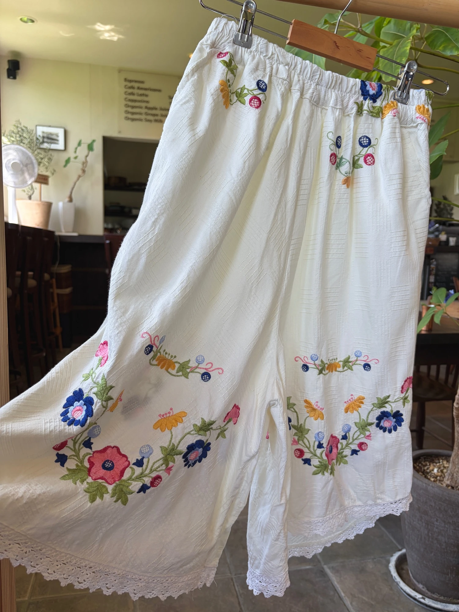 vintage flower embroidered culotte half pants 5
