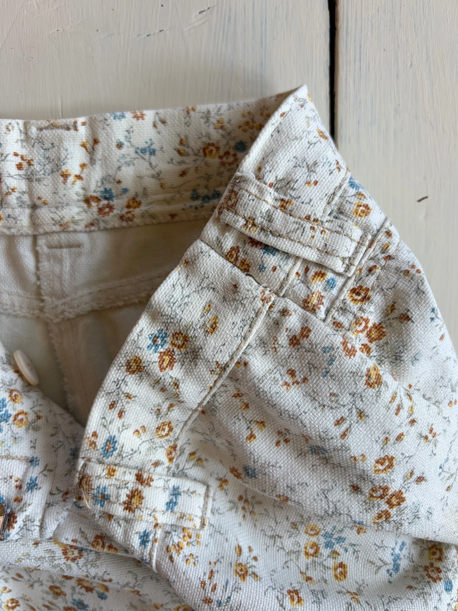 flower design pants 15