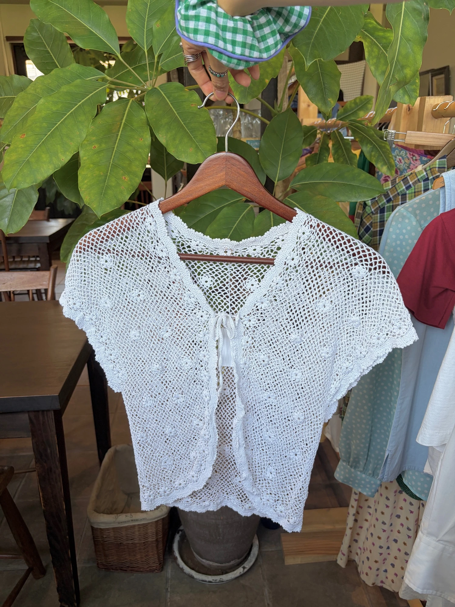 white flower crochet cardigan 3