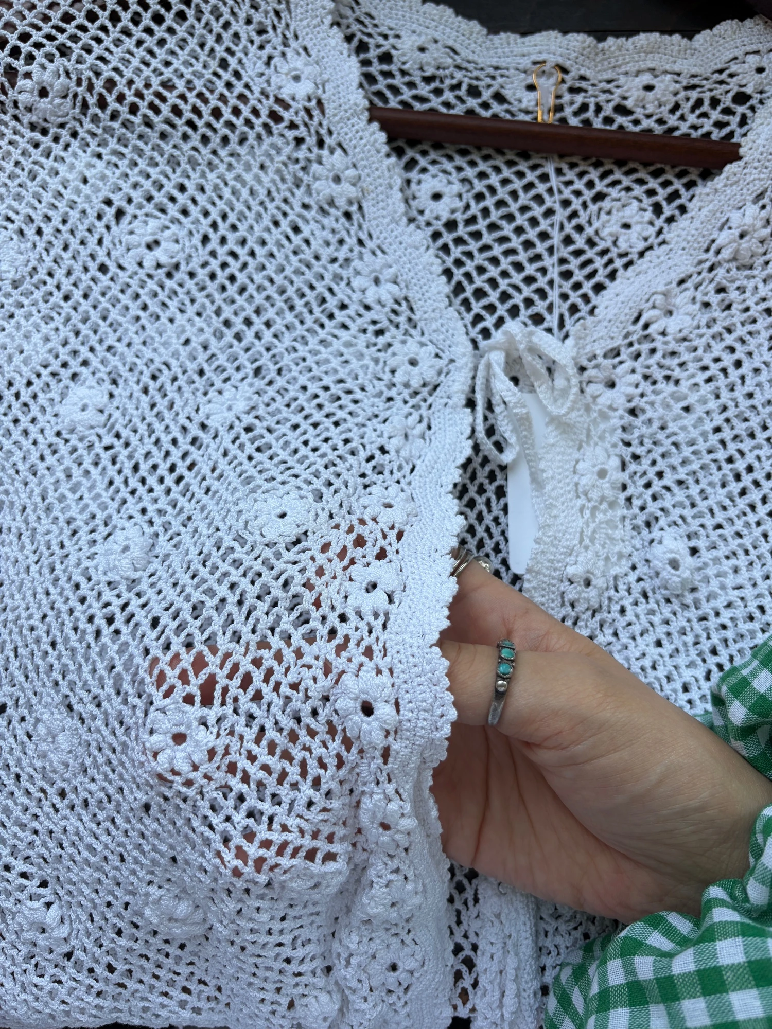 white flower crochet cardigan 7