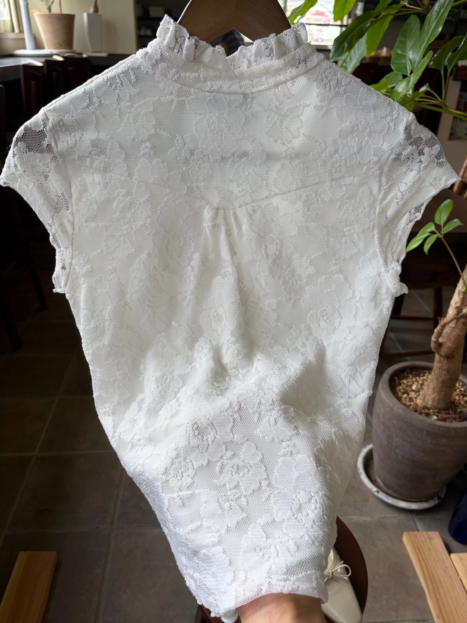 white lace tops 11
