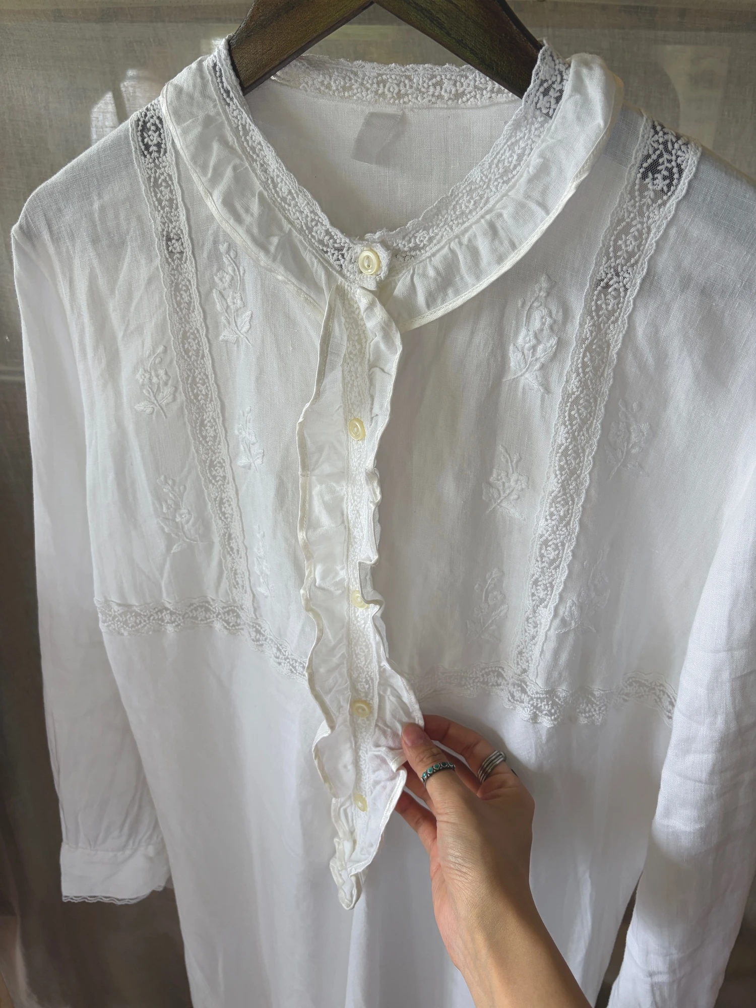 vintage white linen long sleeve dress 4