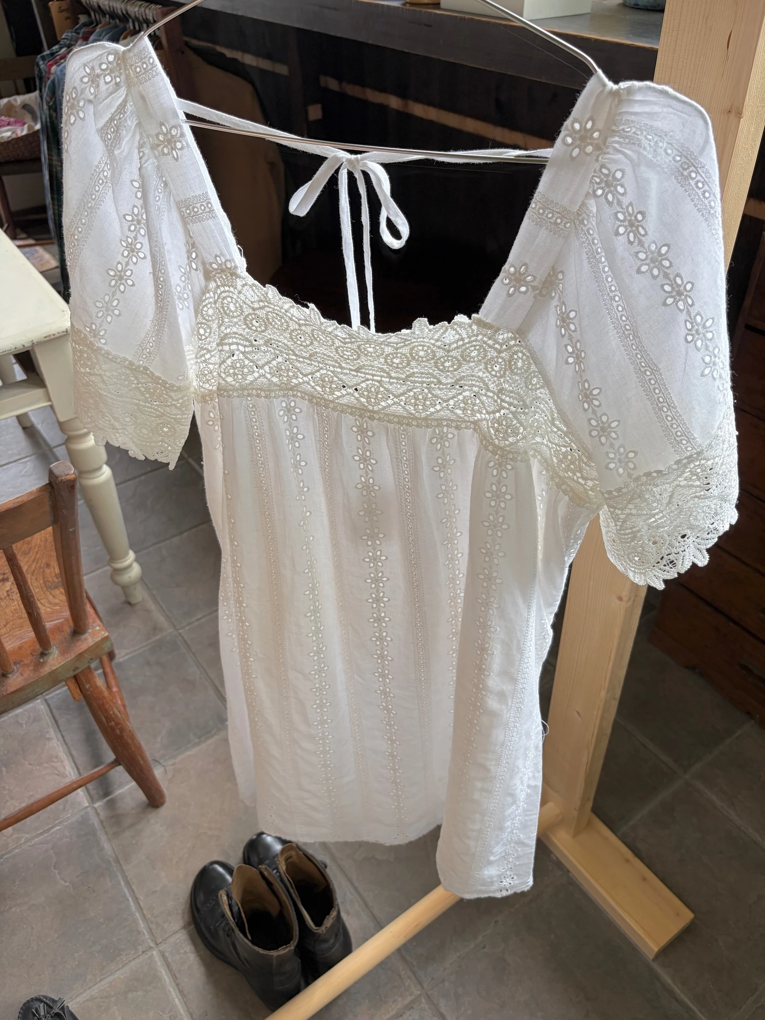 white cotton lace tops 2