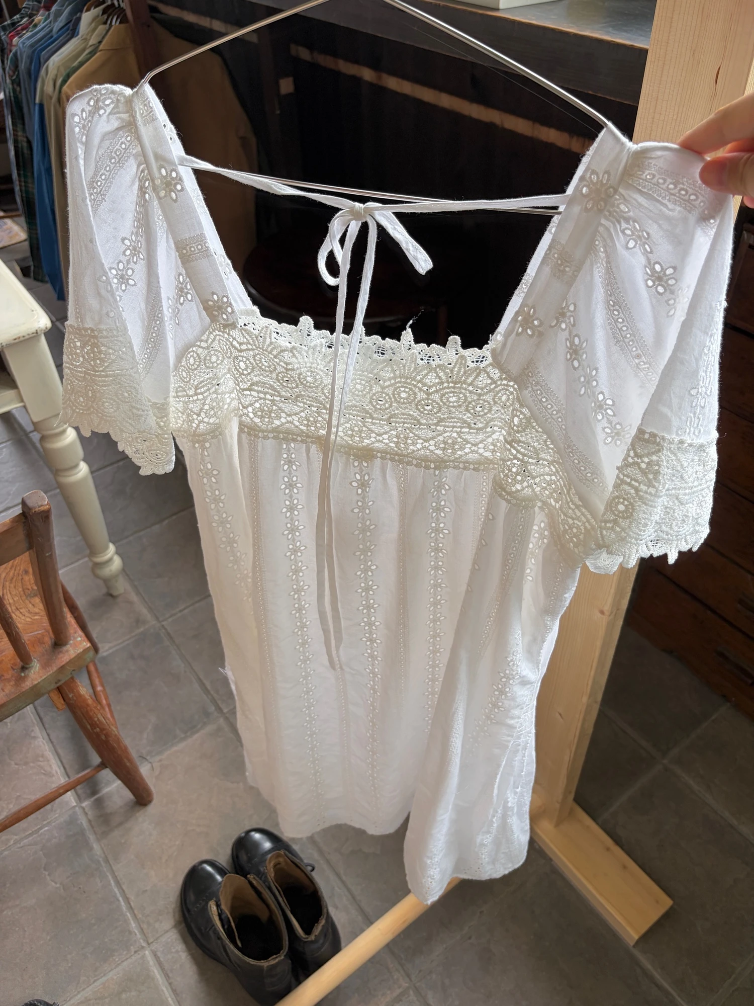 white cotton lace tops 8