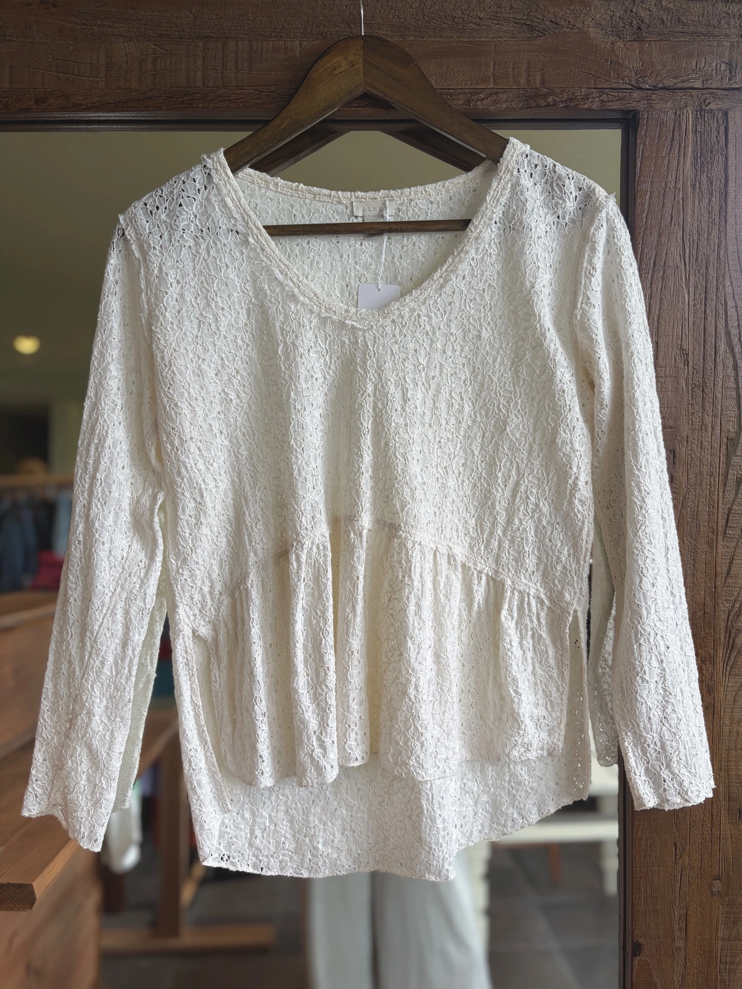 white lace long sleeve tops 3