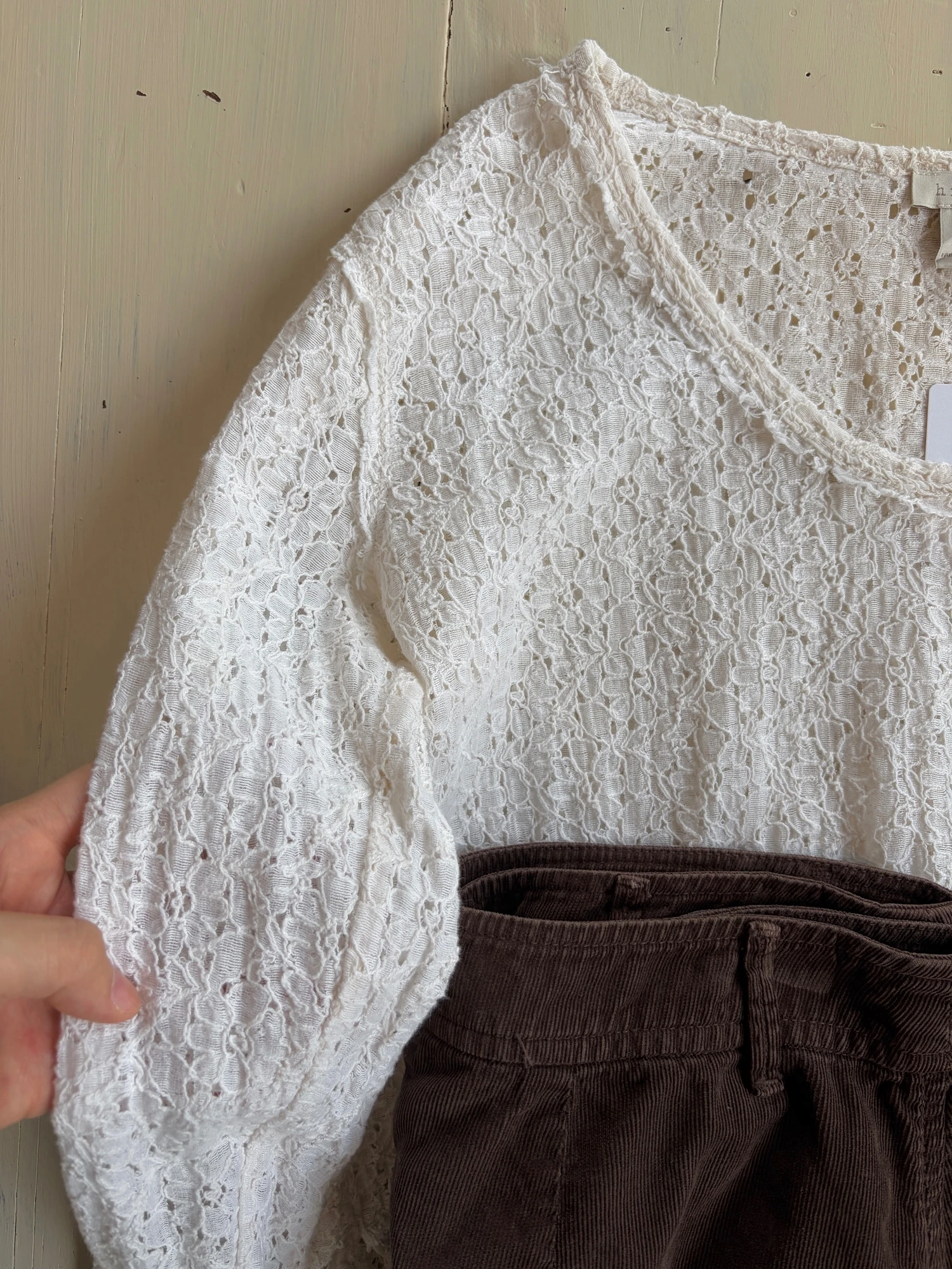 white lace long sleeve tops 8