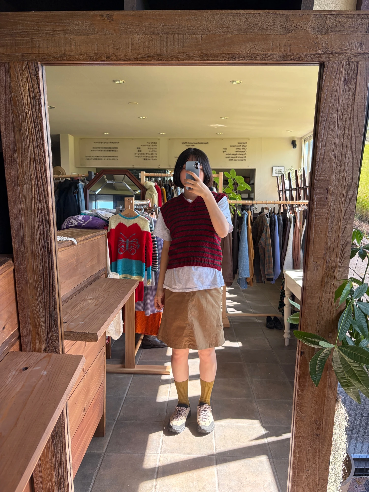 wine red knit vest 7