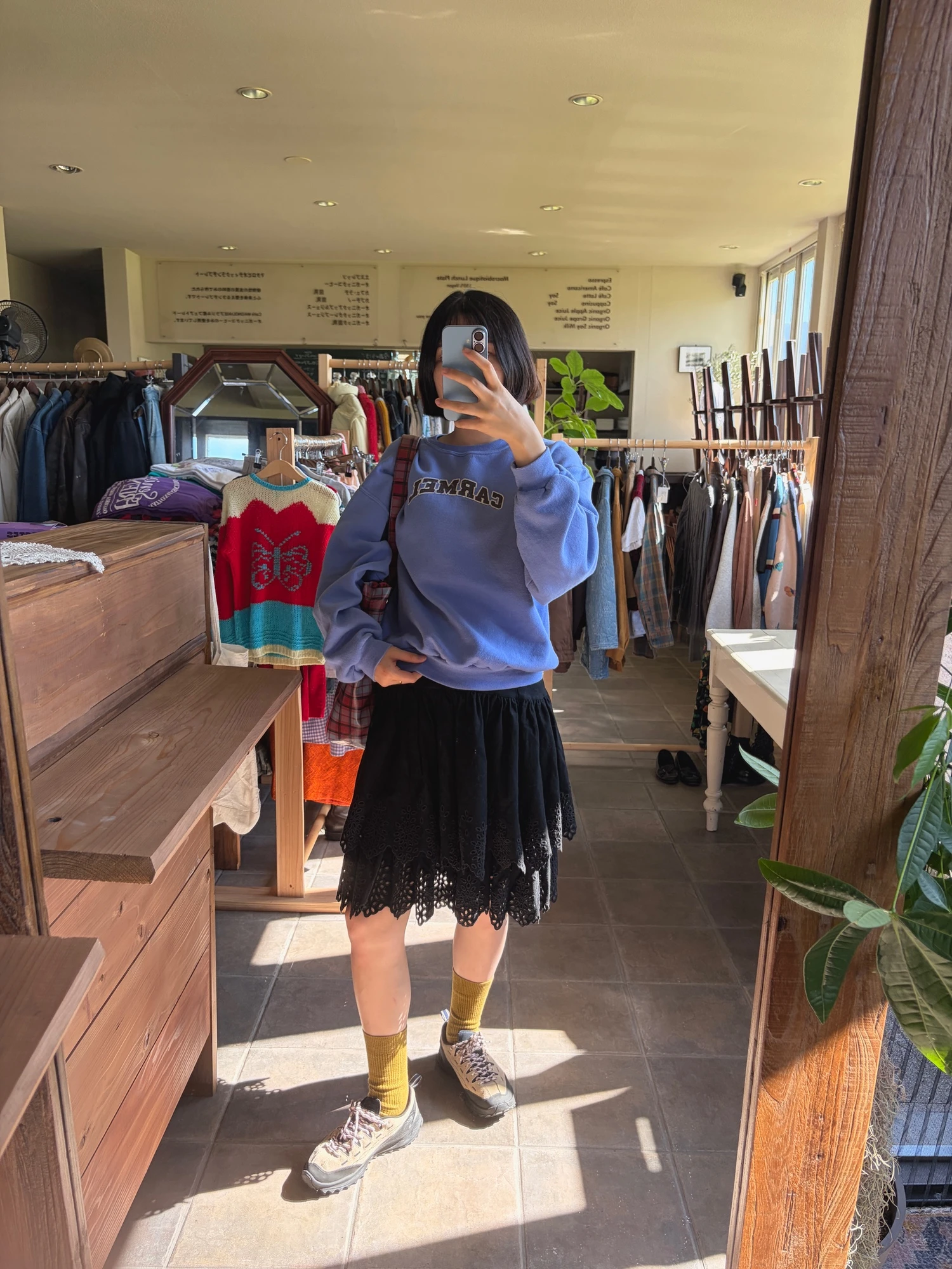 lightblue sweatshirt 2