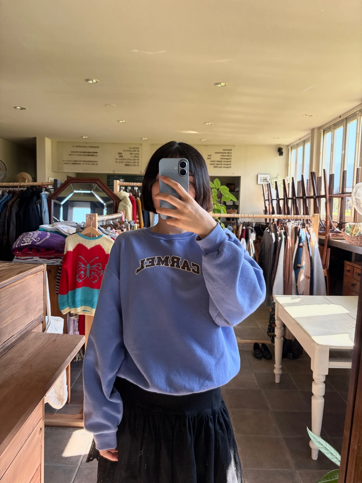lightblue sweatshirt 5