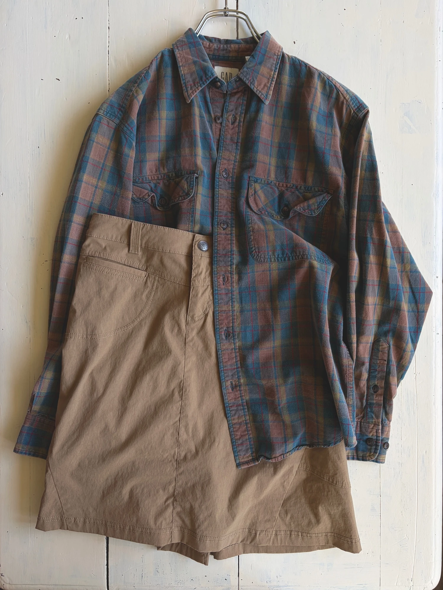 old GAP cotton plaid long sleeve shirt