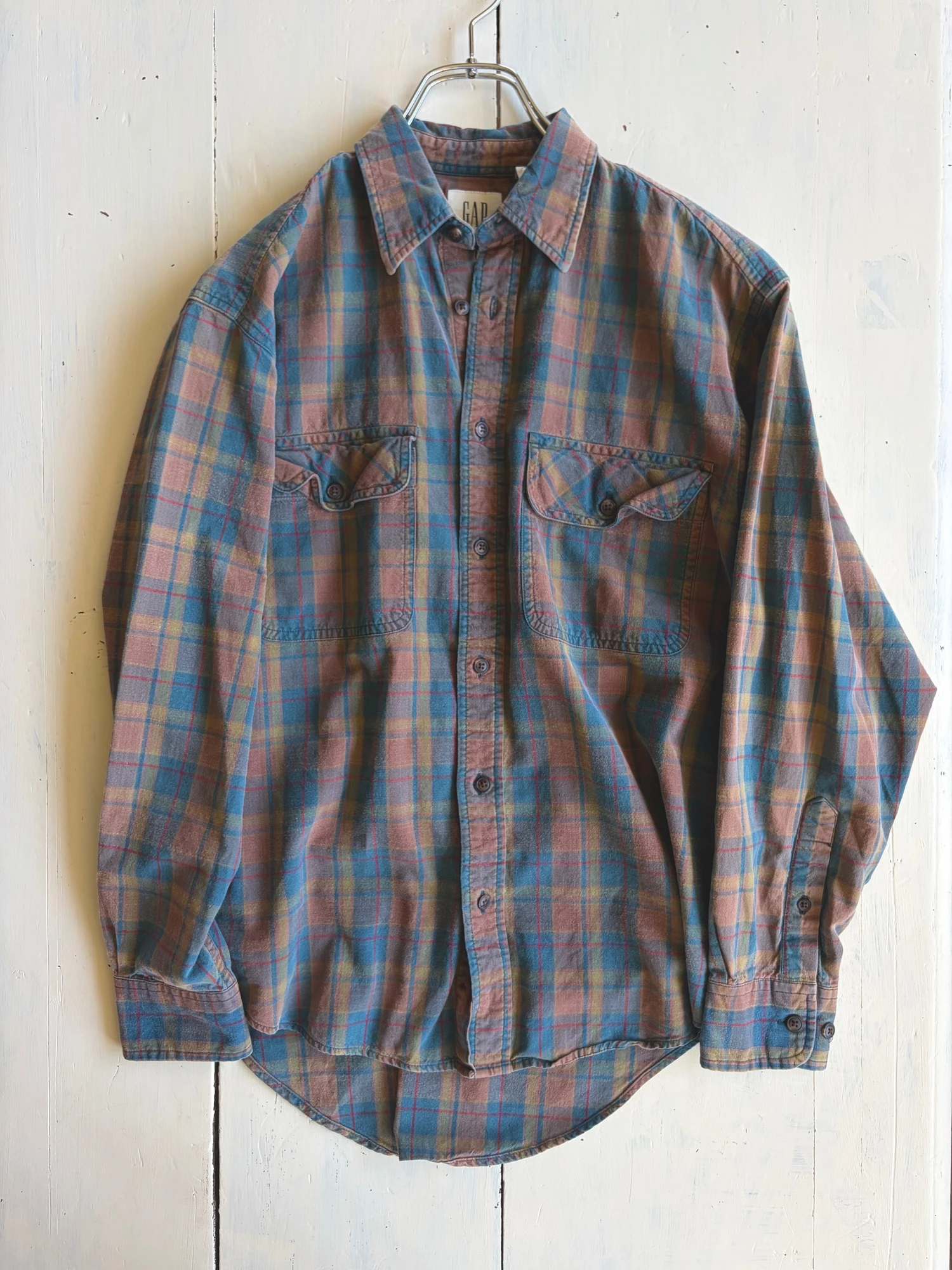 old GAP cotton plaid long sleeve shirt 2