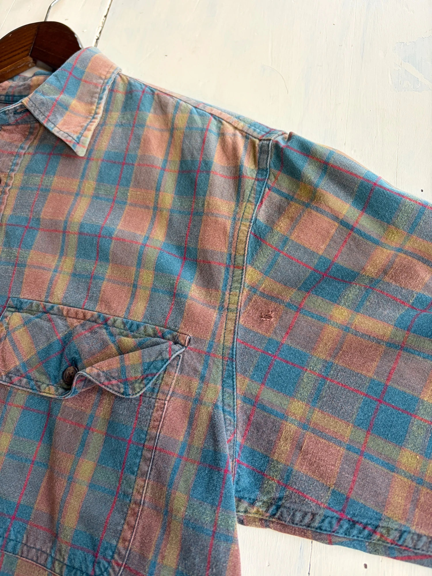 old GAP cotton plaid long sleeve shirt 10