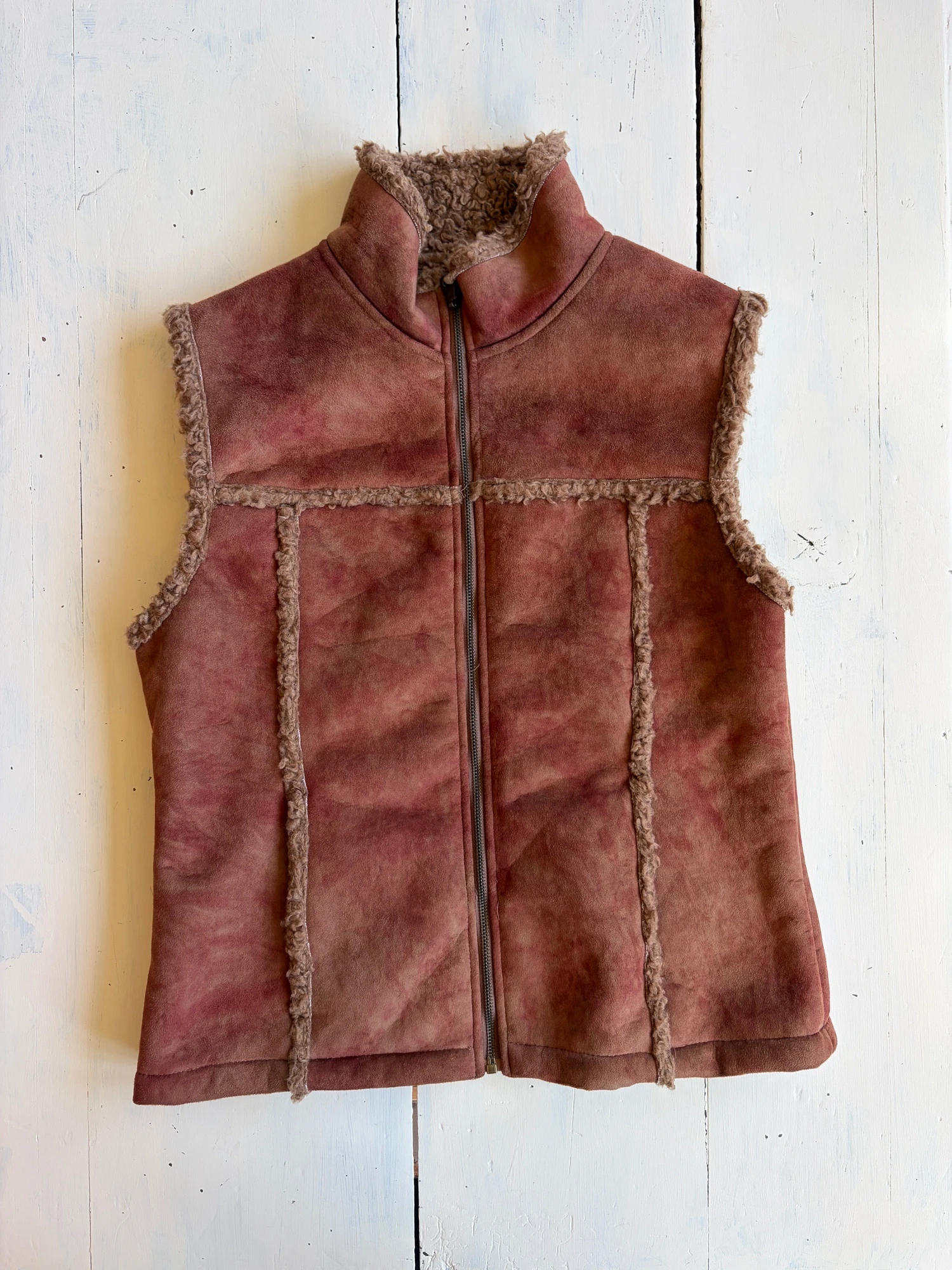 suede-like boa vest 2