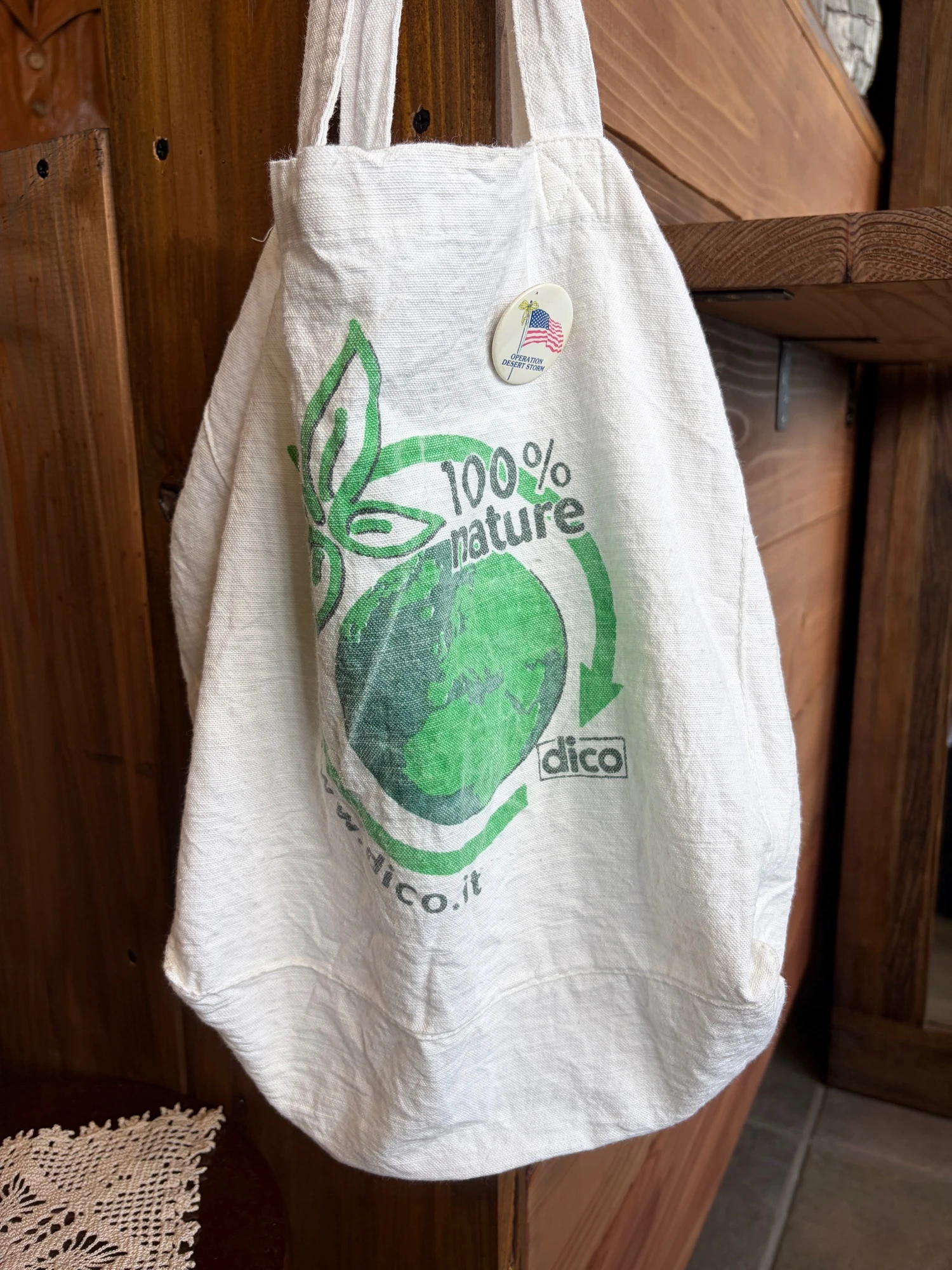 tote bag with badge 2